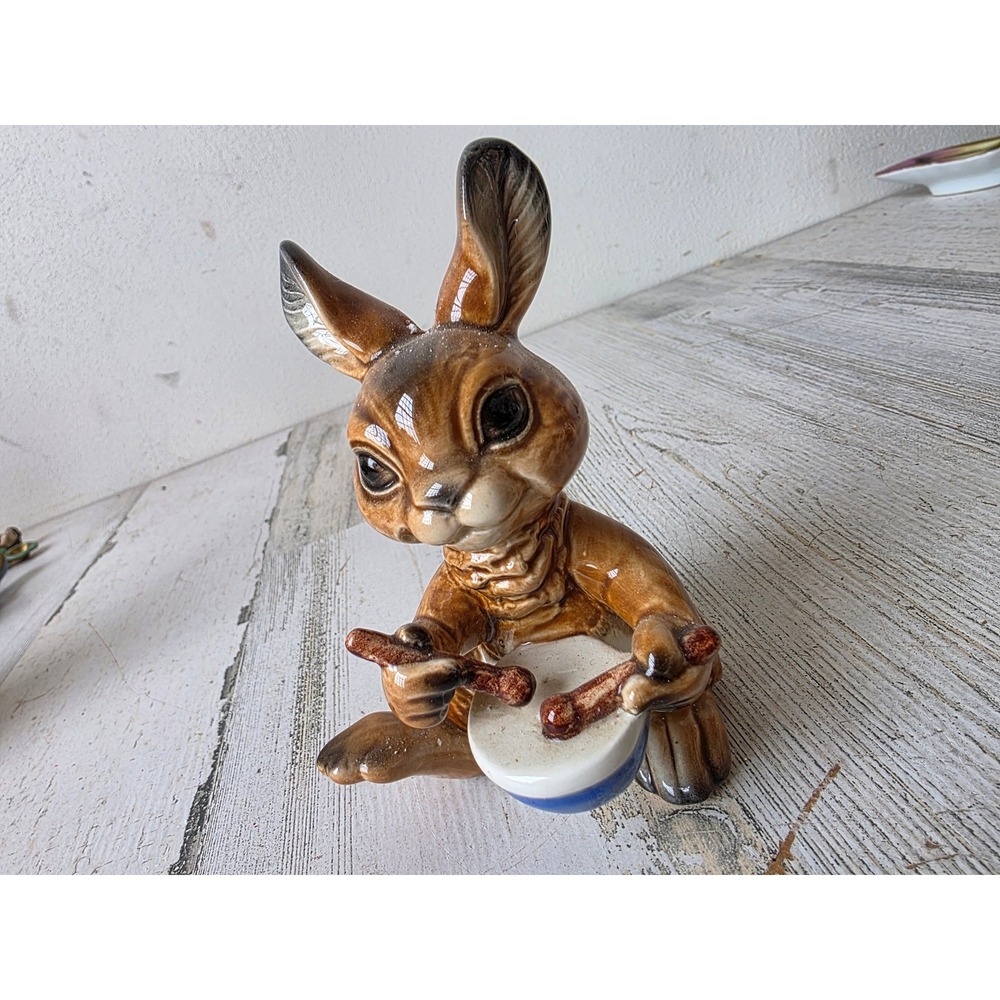 Vintage goebel 33137 rabbit hair musical bunny ceramic band statue figurine